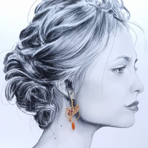 Boucles d'oreilles oiseau colibri et plume en liberty Ciara fauve Boucles d'oreilles oiseau colibri et plume en liberty Ciara fauve