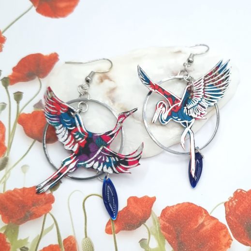 Boucles d'oreilles grue oiseau en TISSU liberty Ciara pétrole Boucles d'oreilles grue oiseau en TISSU liberty Ciara pétrole