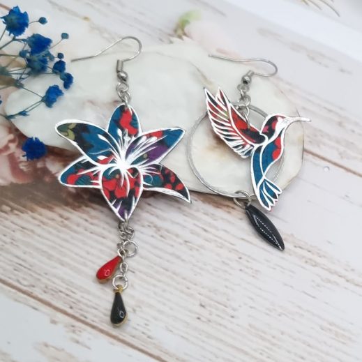 boucles d'oreilles colibri et lys ciara pétrole boucles d'oreilles colibri et lys ciara pétrole