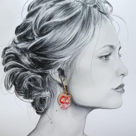 Boucle d'oreille Caticorne Kawaï à l'unité en TISSU sakura rouge Boucle d'oreille Caticorne Kawaï à l'unité en TISSU sakura rouge