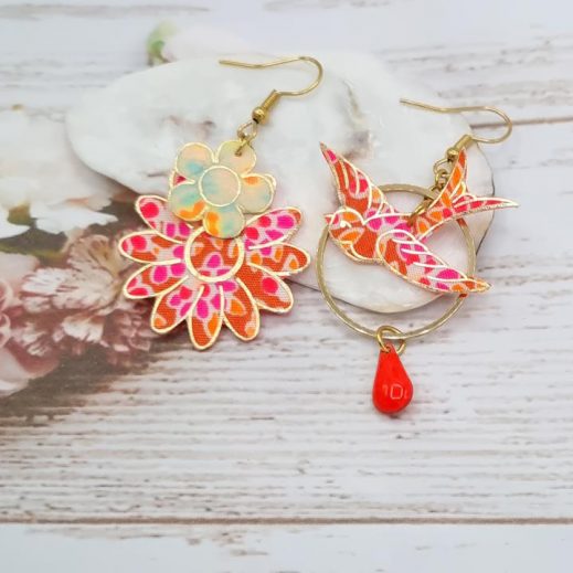 Boucles d'oreilles oiseau hirondelle et fleurs en TISSU Petit Pan fluo
