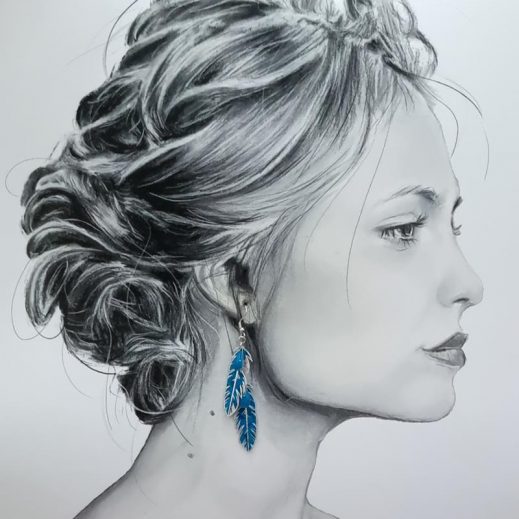 Boucles d'oreilles Perroquet et plumes en liberty Maya bleu Boucles d'oreilles Perroquet et plumes en liberty Maya bleu