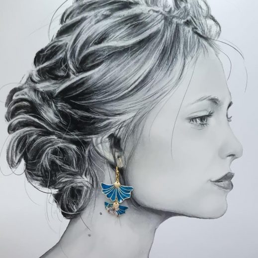 Boucles d'oreilles Gingko et carpe koi en liberty Maya bleu Boucles d'oreilles Gingko et carpe koi en liberty Maya bleu