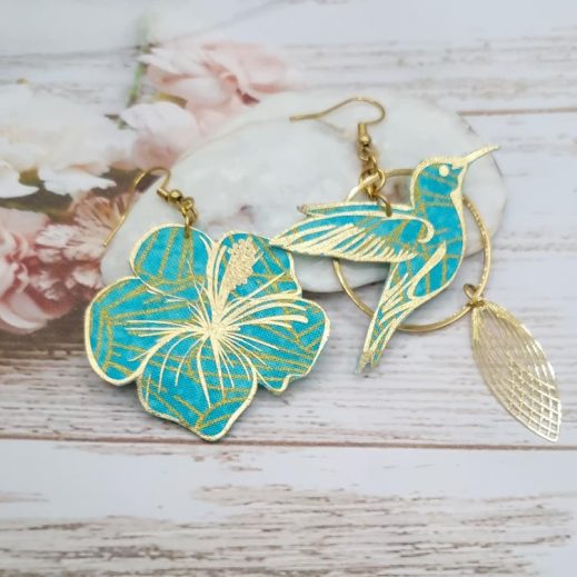 Boucles d'oreilles grand colibri et grand hibiscus en tissu japonais Gingko bleu turquoise et or