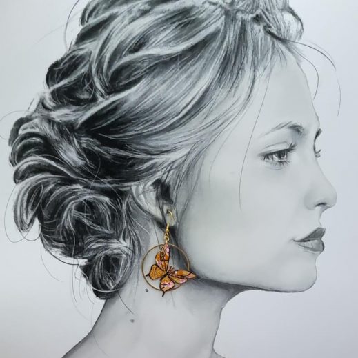 Boucles d'oreilles Papillon et marguerite en Tissu japonais Sakura ocre et saumon Boucles d'oreilles Papillon et marguerite en Tissu japonais Sakura ocre et saumon