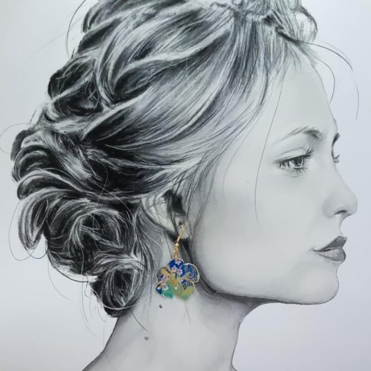 Boucles d'oreilles colibri et hibiscus en tissu Sakura bleu Boucles d'oreilles colibri et hibiscus en tissu Sakura bleu