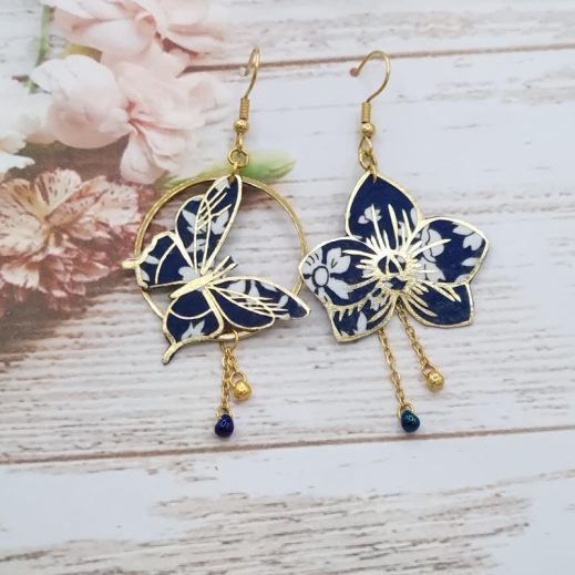 Boucles d'oreilles papillon et orchidée en liberty Capel Navy
