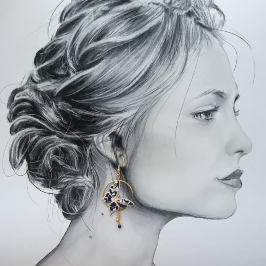 Boucles d'oreilles papillon et orchidée en liberty Capel Navy Boucles d'oreilles papillon et orchidée en liberty Capel Navy