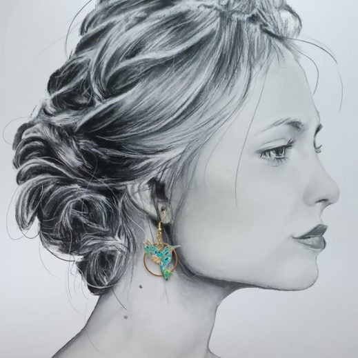 Boucles d'oreilles colibri et fleur de cerisier en petit pan calendula vert Boucles d'oreilles colibri et fleur de cerisier en petit pan calendula vert