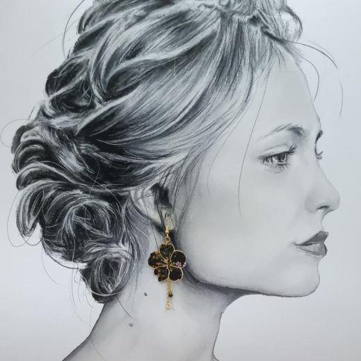 Boucles d'oreilles colibri et fleur de cerisier en liberty Erica noir Boucles d'oreilles colibri et fleur de cerisier en liberty Erica noir