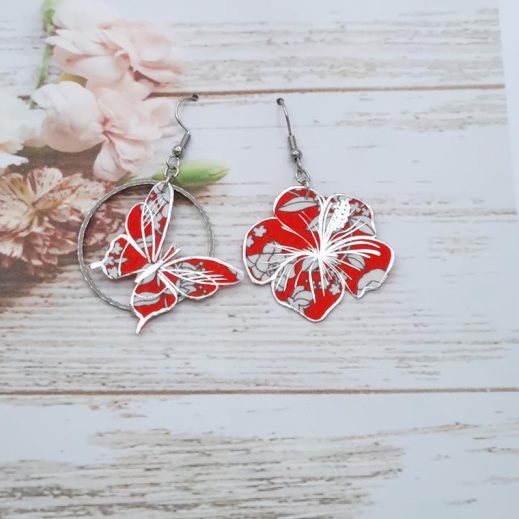 Boucles d'oreilles papillon et hibiscus en liberty Summer bloom coquelicot