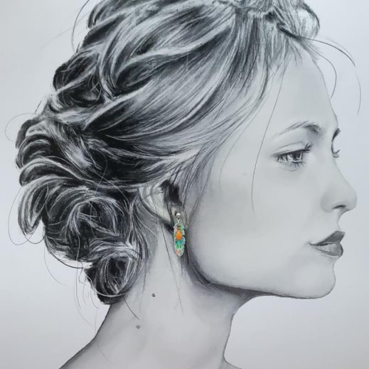 Boucles d'oreilles mini colibri et plume en petit pan Calendula vert Boucles d'oreilles mini colibri et plume en petit pan Calendula vert