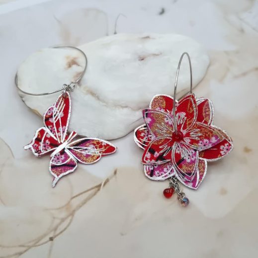 Boucles d'oreilles papillon et fleur de tiaré en TISSU japonais Sakura rouge