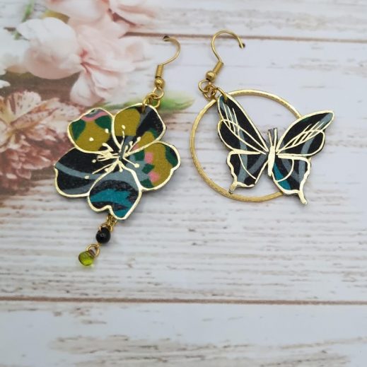 Boucles d'oreilles papillon et fleur de cerisier en TISSU liberty Revival moutarde