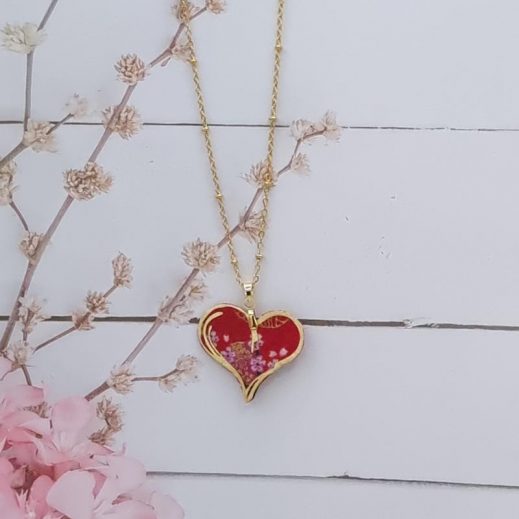 Collier coeur en Tissu Japonais Sakura rouge Collier coeur en Tissu Japonais Sakura rouge