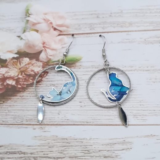 Boucles d'oreilles chats en tissus liberty Lilly Jane bleu