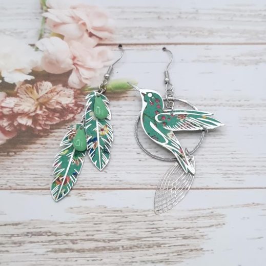 boucles d'oreilles grand colibri et plumes en liberty donna leigh jade boucles d'oreilles grand colibri et plumes en liberty donna leigh jade