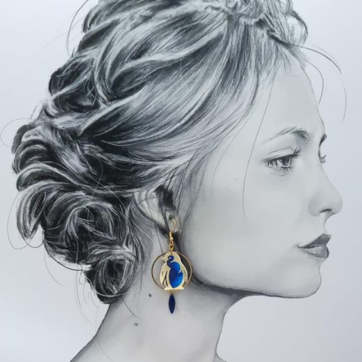 boucles d'oreilles pingouin en tissu féérie bleu et acier inoxydable doré boucles d'oreilles pingouin en tissu féérie bleu et acier inoxydable doré