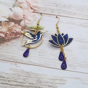 Boucles d'oreilles colibri et lotus en liberty capel indigo