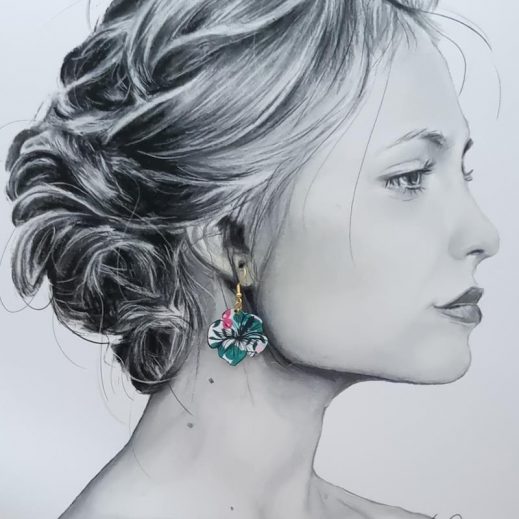 Boucles d'oreilles fleurs d'hibiscus et colibri en TISSU liberty Wiltshire émeraude Boucles d'oreilles fleurs d'hibiscus et colibri en TISSU liberty Wiltshire émeraude