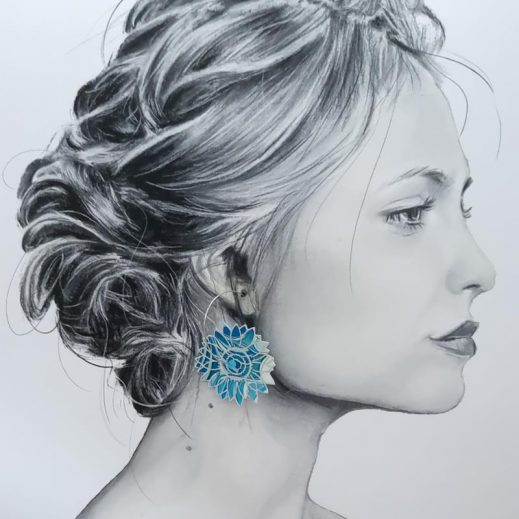 Boucles d'oreilles grandes créoles grands tournesols en Tissu Art déco bleu Boucles d'oreilles grandes créoles grands tournesols en Tissu Art déco bleu