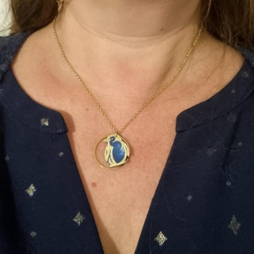 Collier Pingouin en Tissu féérie bleu Collier Pingouin en Tissu féérie bleu