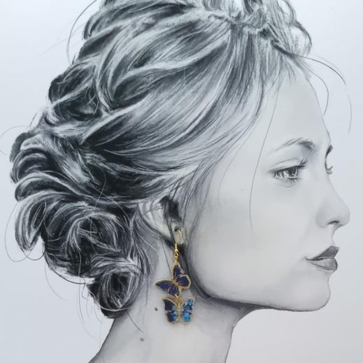 Boucles d'oreilles papillons et fleur d'hortensia en tissu purley meadow marine Boucles d'oreilles papillons et fleur d'hortensia en tissu purley meadow marine