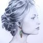 Boucles d'oreilles grand colibri et plumes en tissu émeraude fleurs dorées