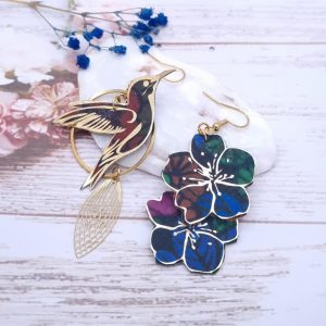 Boucles d'oreilles grand colibri et fleurs de cerisier sakura en liberty Héritage Garden Automn