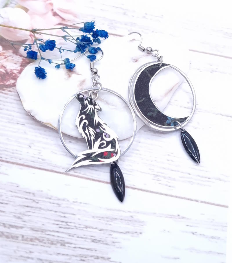 Boucles d'oreilles Lune et Loup taille médium en Tissu liberty Erica noir