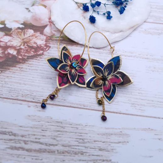 Boucles d'oreilles grandes créoles Fleurs de Tiaré en tissu liberty Heritage Garden agrume