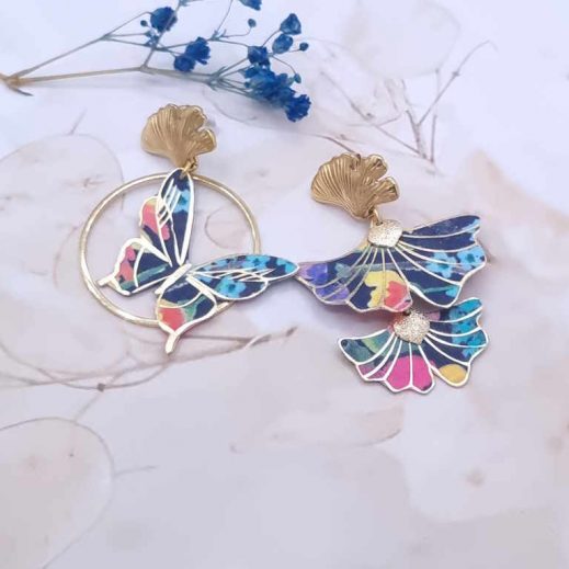 Boucles d'oreilles Papillon et ginkgo en tissu liberty dreams of summer multicolore Boucles d'oreilles Papillon et ginkgo en tissu liberty dreams of summer multicolore