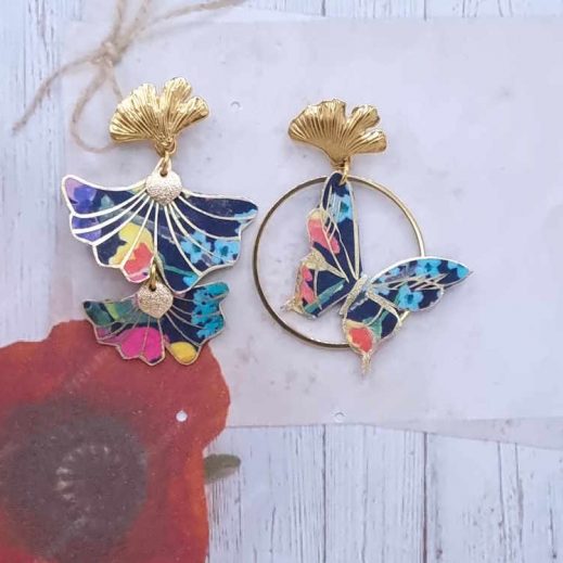Boucles d'oreilles Papillon et ginkgo en tissu liberty dreams of summer multicolore Boucles d'oreilles Papillon et ginkgo en tissu liberty dreams of summer multicolore