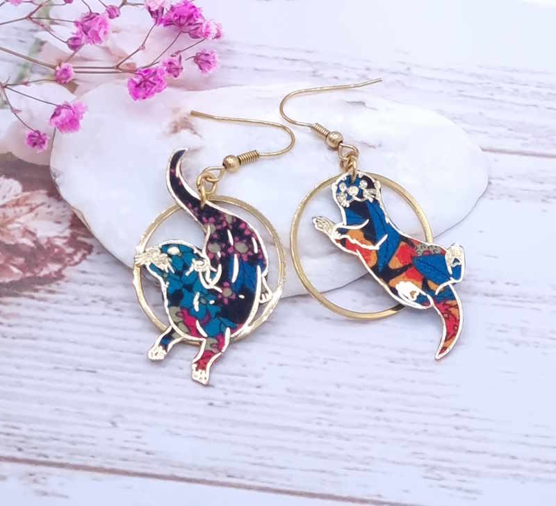 Boucles d'oreilles loutres en TISSU liberty Ciara pétrole
