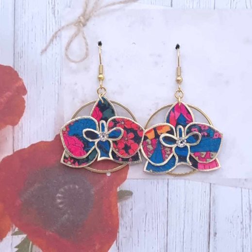 Boucles d'oreilles orchidées en liberty Ciara pétrole