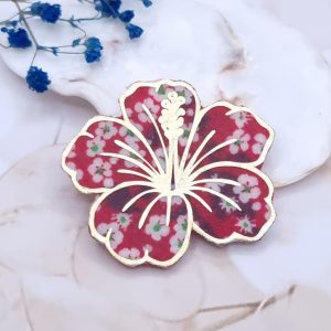 Broche fleur d'hibiscus en tissu liberty Mitsi Valéria