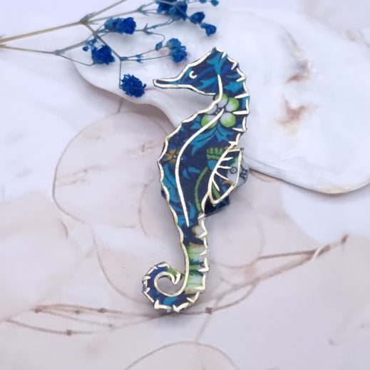 Broche Hippocampe en TISSU strawberry thief denim