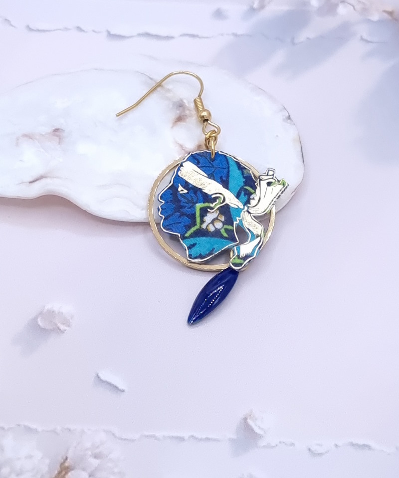 Boucle d'oreille Tête de maure Corse à l'unité en TISSU Strawberry thief denim