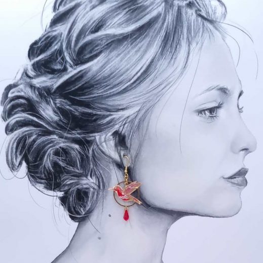 Boucles d'oreilles colibri et fleurs de lotus en TISSU Sakura rouge Boucles d'oreilles colibri et fleurs de lotus en TISSU Sakura rouge