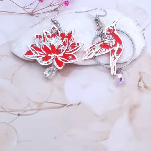 Boucles d'oreilles colibri et fleurs de lotus en TISSU liberty summer bloom Coquelicot