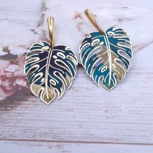 Boucles d'oreilles feuilles de monstera en TISSU émeraude et fleurs dorées