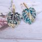 Boucles d'oreilles feuilles de monstera en TISSU émeraude et fleurs dorées