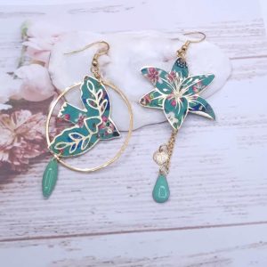 Boucles d'oreilles oiseau stylisé et lys en TISSU liberty Donna leigh Jade