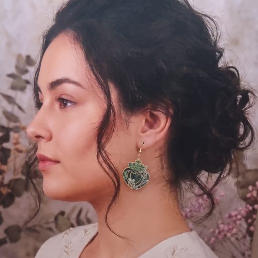 Boucles d'oreilles Coeur vendéen en Tissu Japonese Star green Boucles d'oreilles Coeur vendéen en Tissu Japonese Star green