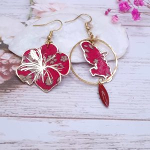 Boucles d'oreilles hibiscus et Martinique en Tissu liberty Capel rubis